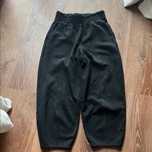 Old Navy Black Joggers XS barrel